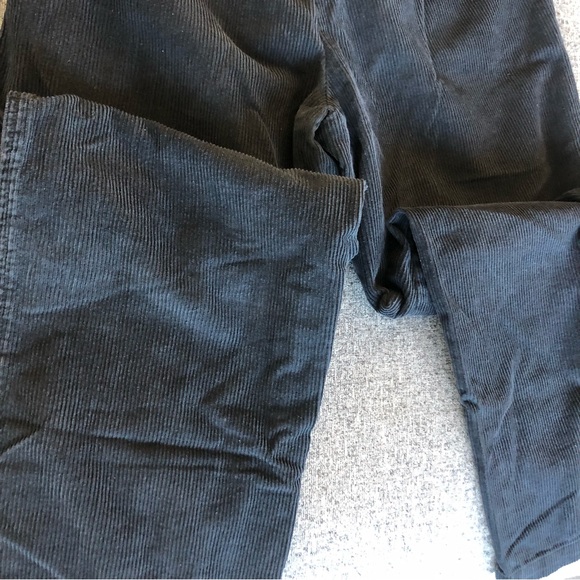 Izod corduroy pants 36x30 - Picture 6 of 6